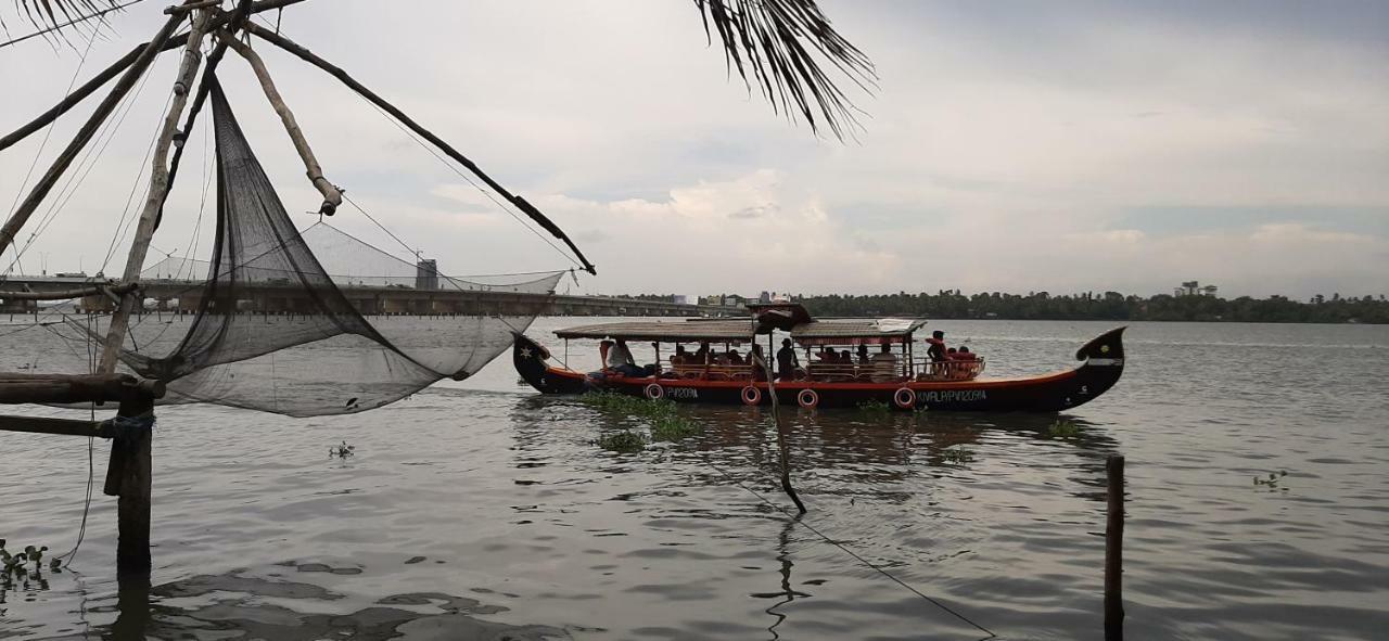 Cheenavala Fishing Homestay Kochi Eksteriør billede